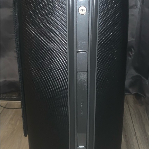 Samsonite 700 series medium size
Like new - Picture 3 of 16